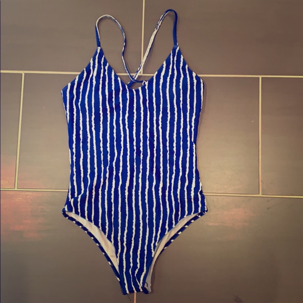 Bathing suit
